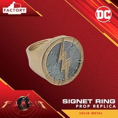  Marvel: The Flash Signet Ring Prop Replica  5060224082928