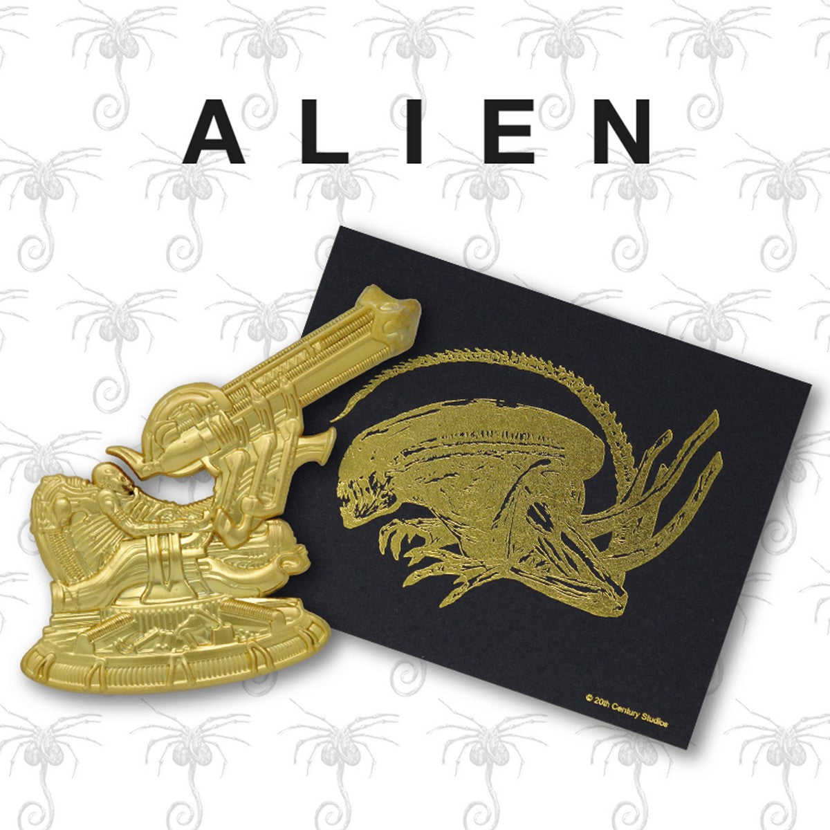  Alien: 24k Gold Plated XL Premium Pin Badge  5060662465222
