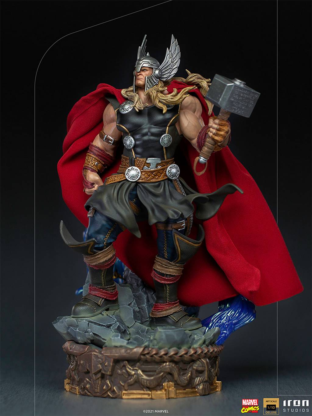  Marvel: Thor Unleashed Deluxe 1:10 Scale Statue  0609963128419