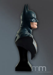  DC Comics: Classic Dark Blue Batman Life Sized Bust Version 2  1623155030693