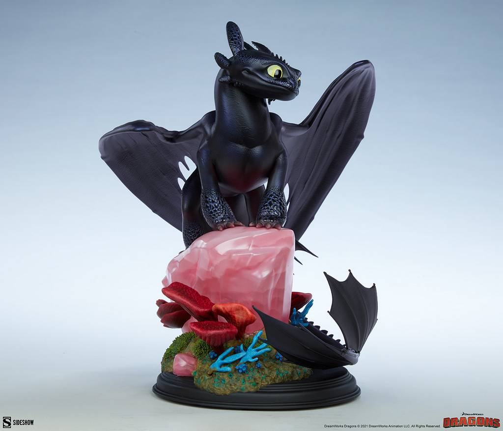  How to Train Your Dragon 3: Toothless Statue  0747720251816