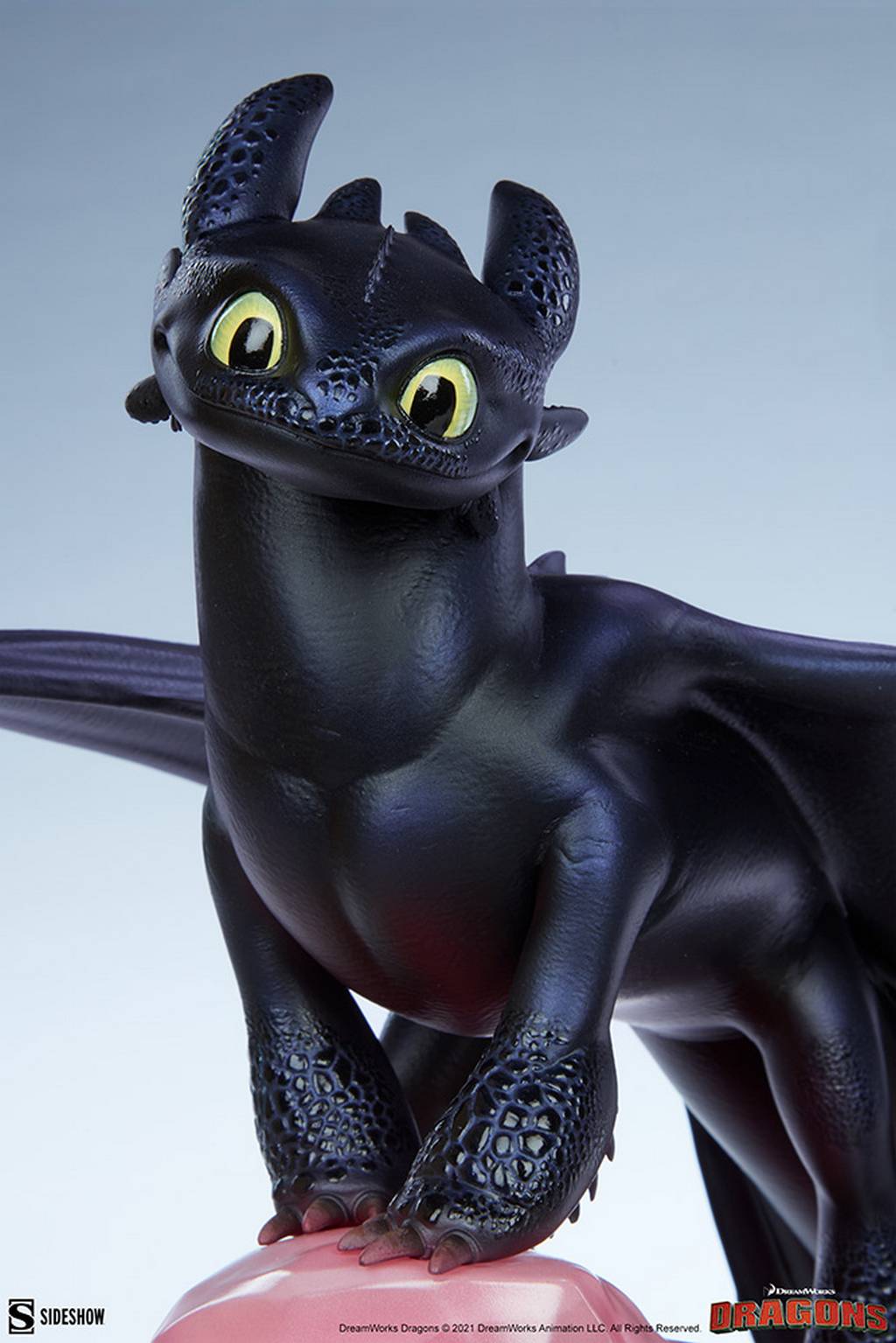  How to Train Your Dragon 3: Toothless Statue  0747720251816