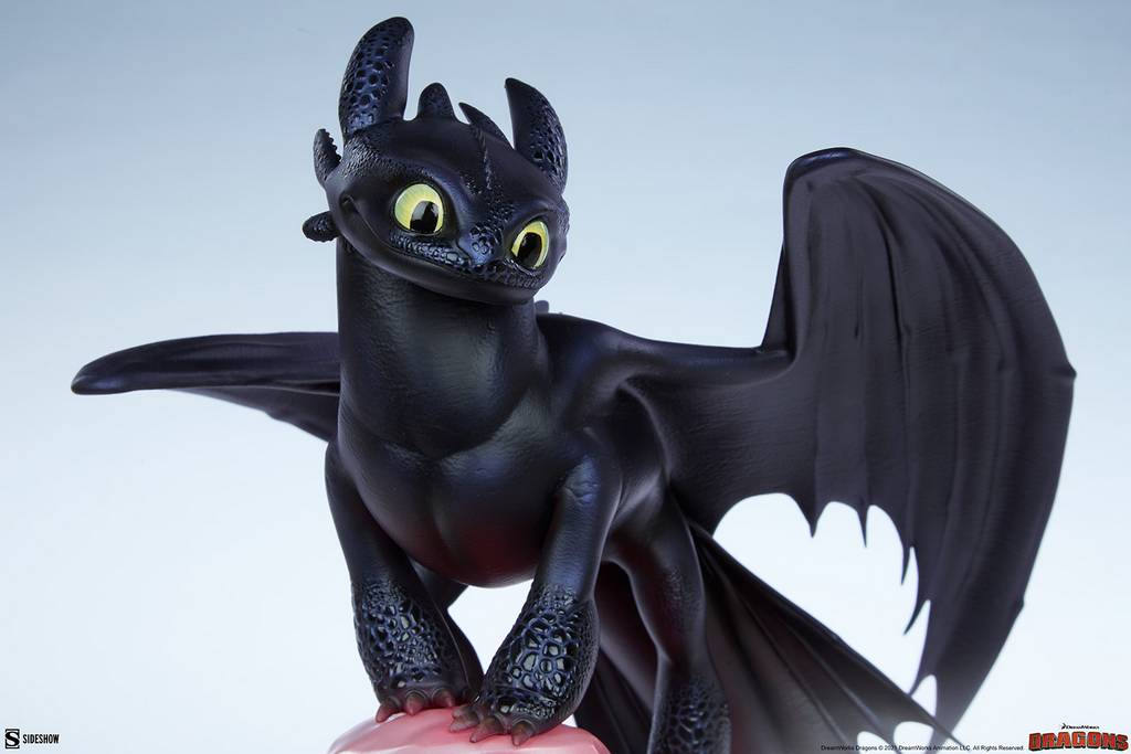  How to Train Your Dragon 3: Toothless Statue  0747720251816