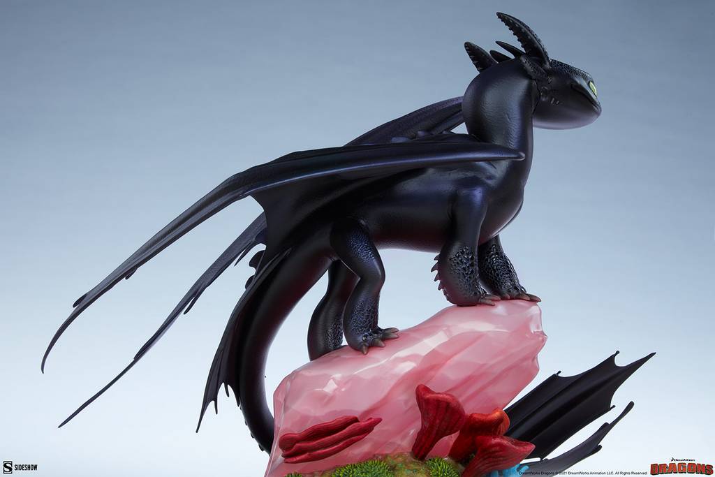  How to Train Your Dragon 3: Toothless Statue  0747720251816