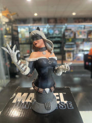 marvel universe: claws black cat bust