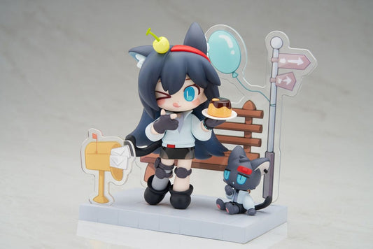 Arknights PVC Statue Dessert Time Series Q-figure Blaze 11 cm 6971995421788