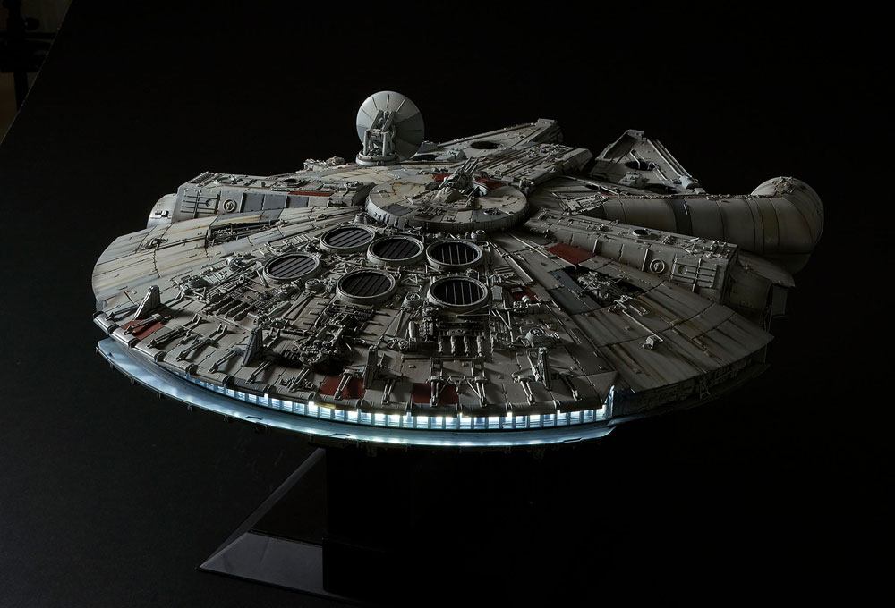 Star Wars Episode IV Perfect Grade Plastic Model Kit 1/72 Millennium Falcon 48 cm 4009803012063