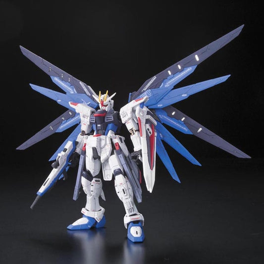 Gundam Seed Real Grade Plastic Model Kit 1/144 Freedom Gundam 4573102616142