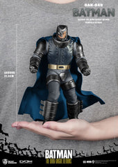 Batman The Dark Knight Returns Dynamic 8ction Heroes Action Figure 1/9 Armored Batman 21 cm 4711203450849