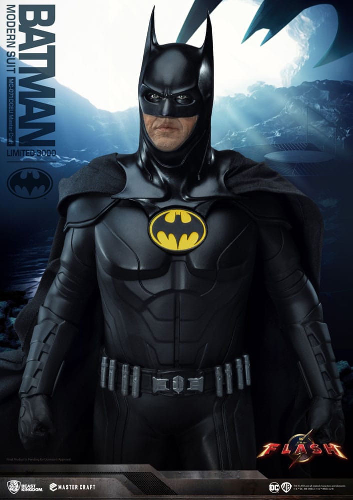 Batman Master Craft Statue Batman Modern Suit 42 cm 4711385243499