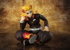 Demon Slayer: Kimetsu no Yaiba S.H.Figuarts Action Figure Kyojuro Rengoku 15 cm 4573102673596