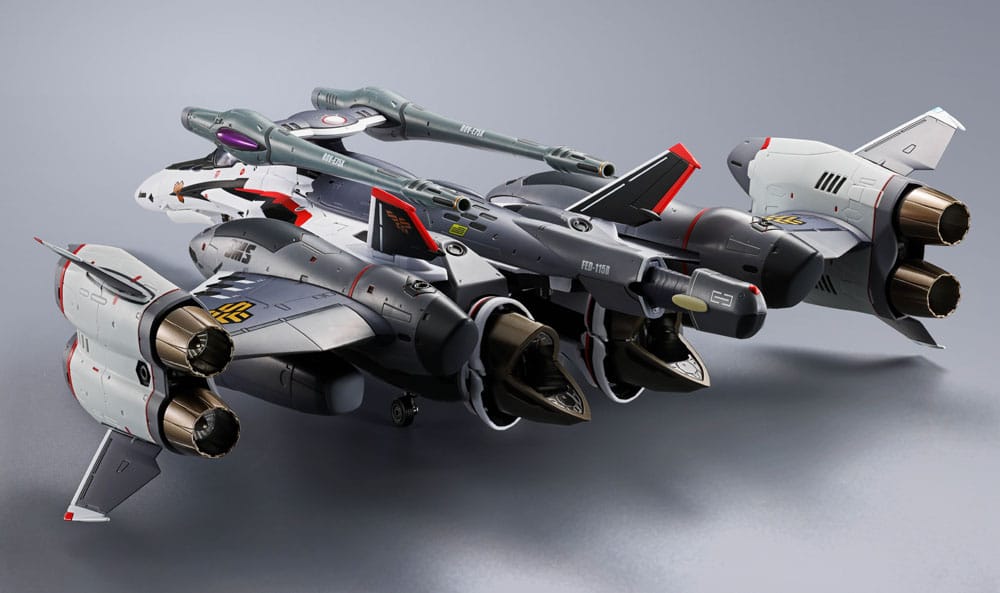 Macross Frontier DX Chogokin Action Figure Tornado Messiah Valkyrie Alto Saotome Use Revival Ver. 25 cm 4573102675576