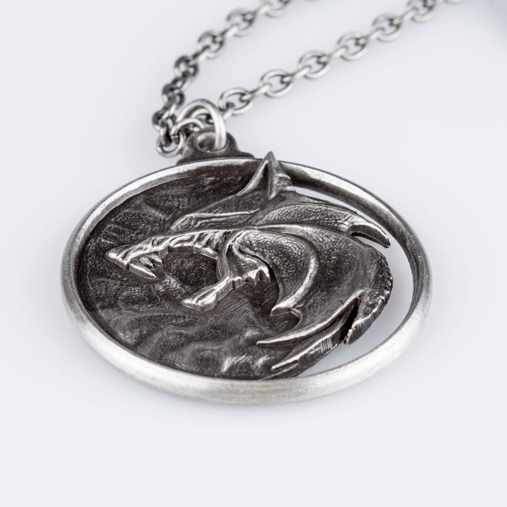 The Witcher Replica 1/1 Necklace Wolf Medallion 0761568011142