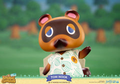 Animal Crossing: New Horizons PVC Statue Tom Nook 22 cm 5060316626573