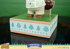 Animal Crossing: New Horizons PVC Statue Tom Nook 22 cm 5060316626573