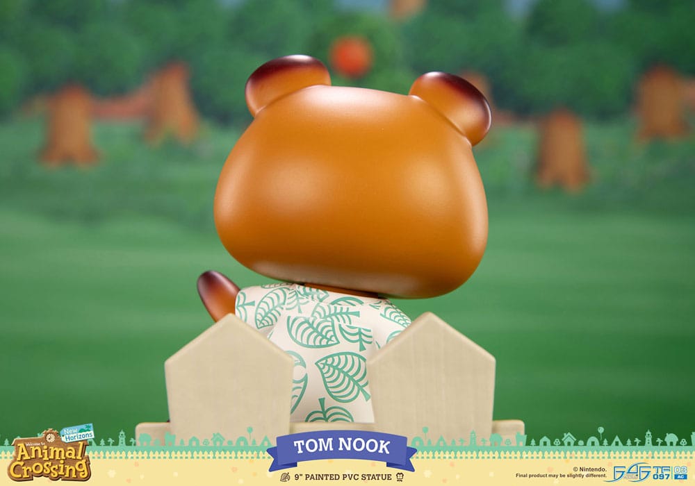 Animal Crossing: New Horizons PVC Statue Tom Nook 22 cm 5060316626573