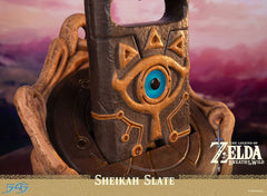 The Legend of Zelda: Breath of the Wild Life Size Statue 1/1 Sheikah Slate 24 cm 5060316625620