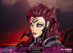 Darksiders Grand Scale Bust Fury 39 cm 5060316625675