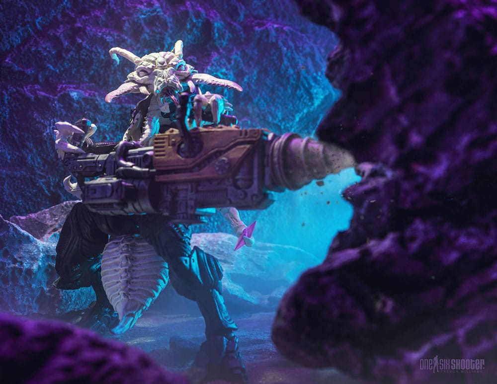 Cosmic Legions: Outpost Zaxxius Actionfigur Sphexxian Mine Worker (Deluxe) 15 cm 0658580362416