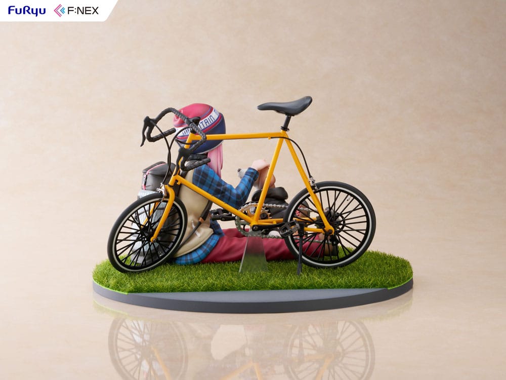 Laid Back Camp F:NEX PVC Statue 1/7 Nadeshiko Kagamihara 13 cm 4582655078376