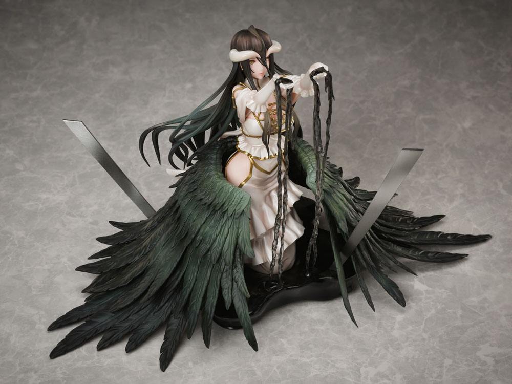 Overlord PVC Statue 1/7 Albedo White Dress Ver. 17 cm 4580736409064