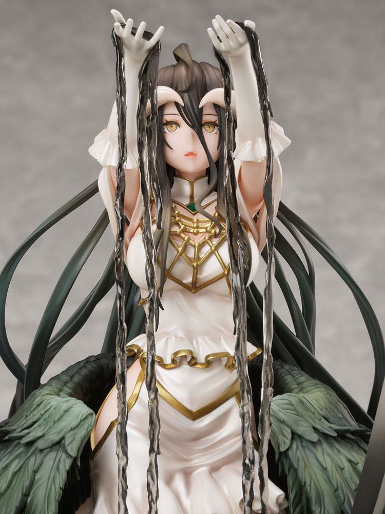 Overlord PVC Statue 1/7 Albedo White Dress Ver. 17 cm 4580736409064