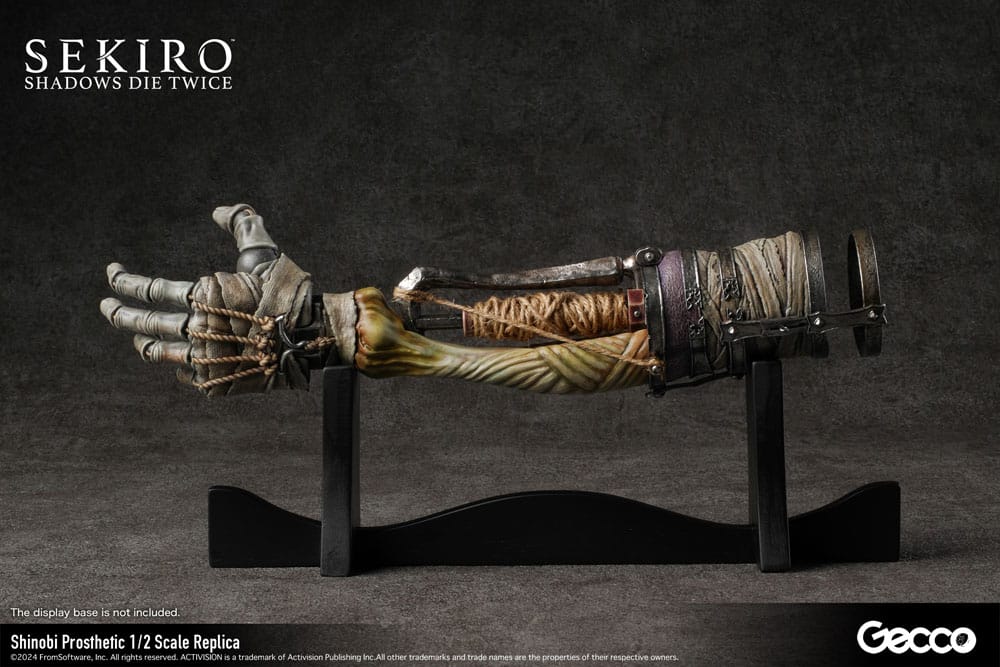 Sekiro: Shadows Die Twice Replica 1/2 Shinobi Prosthetic 32 cm 4580744650892