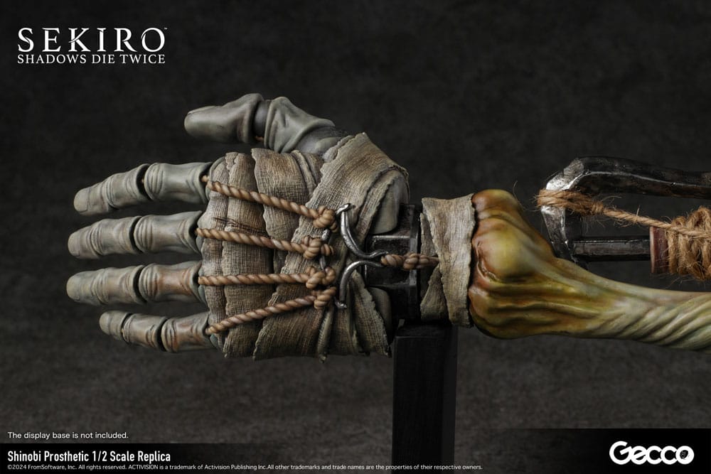 Sekiro: Shadows Die Twice Replica 1/2 Shinobi Prosthetic 32 cm 4580744650892