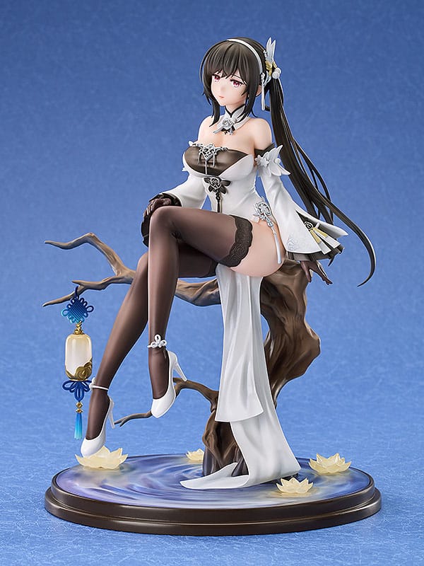 Azur Lane PVC Statue 1/7 Chen Hai 22 cm 4580416949101