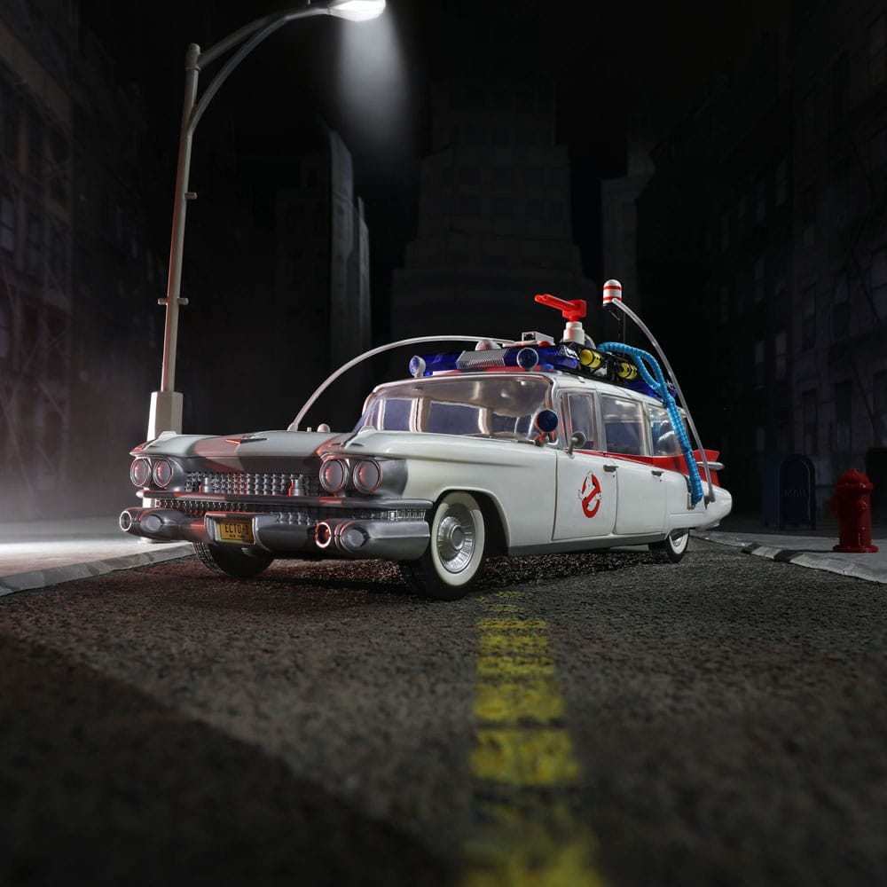 Ghostbusters Plasma Series Vehicle 1/18 Ecto-1 (1984) 5010996217080