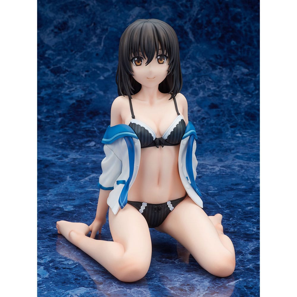 Strike the Blood Final PVC Statue 1/4 Yukina  4570157151147