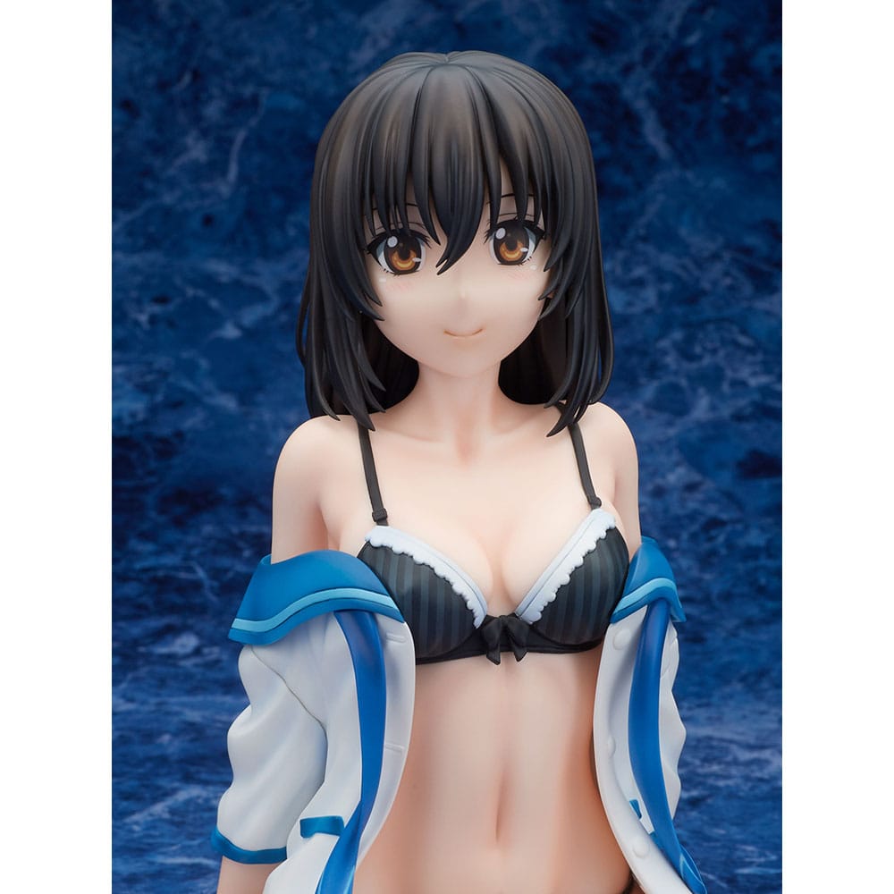 Strike the Blood Final PVC Statue 1/4 Yukina  4570157151147