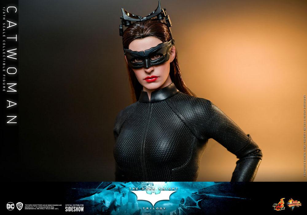 The Dark Knight Trilogy Movie Masterpiece Action Figure 1/6 Catwoman 29 cm 4895228610164