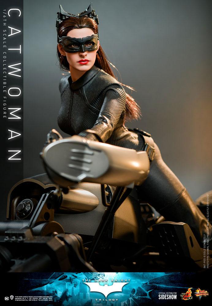 The Dark Knight Trilogy Movie Masterpiece Action Figure 1/6 Catwoman 29 cm 4895228610164