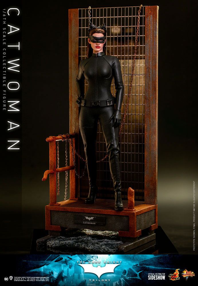 The Dark Knight Trilogy Movie Masterpiece Action Figure 1/6 Catwoman 29 cm 4895228610164