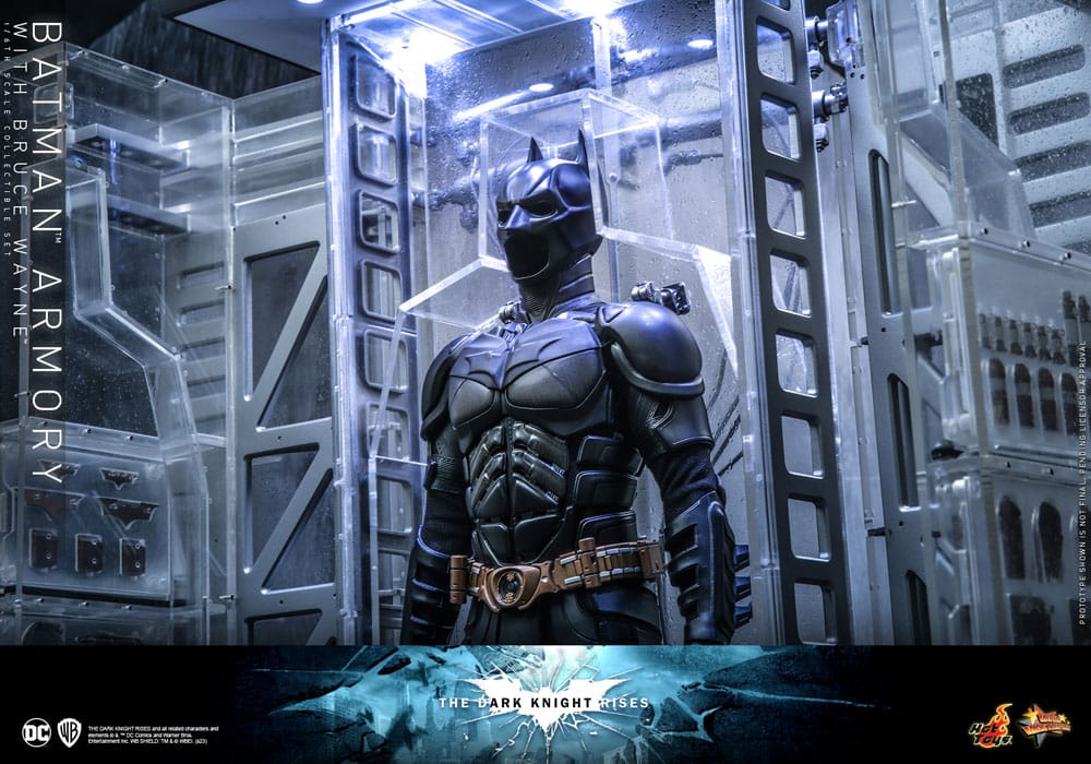 The Dark Knight Rises Movie Masterpiece Action Figures & Diorama 1/6 Batman Armory with Bruce Wayne 30 cm 4895228614223