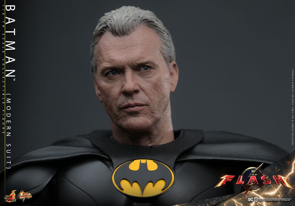 The Flash Movie Masterpiece Action Figure 1/6 Batman (Modern Suit) 30 cm 4895228614636