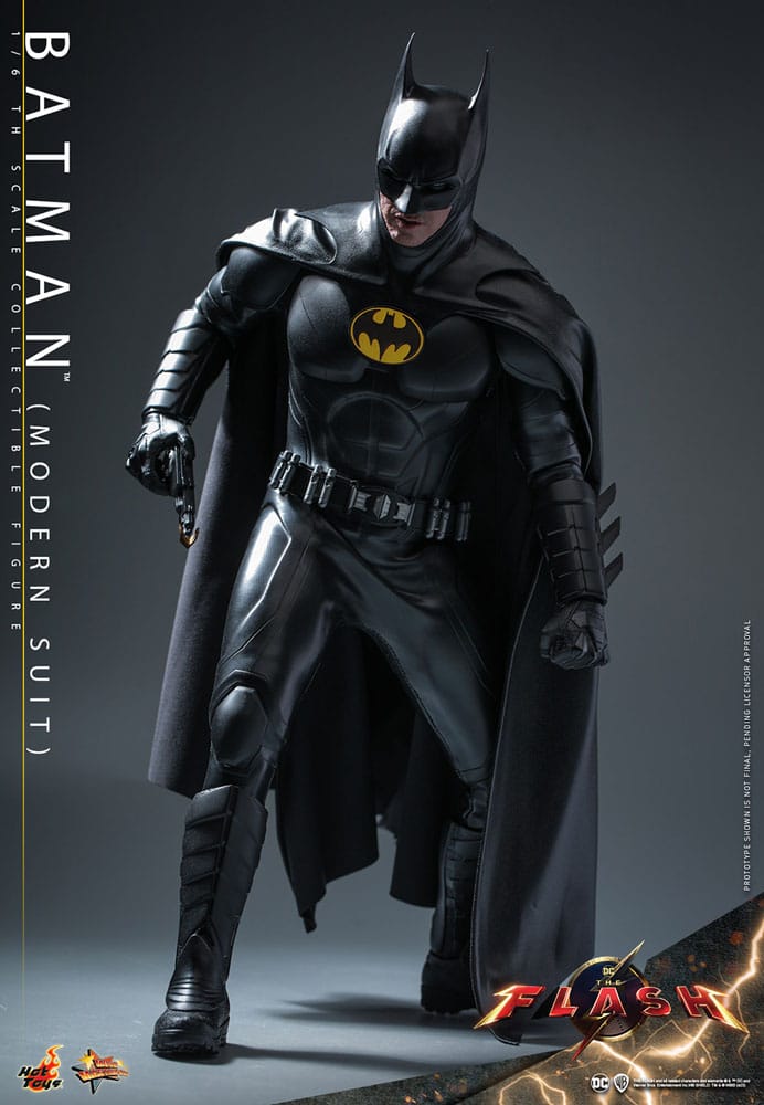 The Flash Movie Masterpiece Action Figure 1/6 Batman (Modern Suit) 30 cm 4895228614636