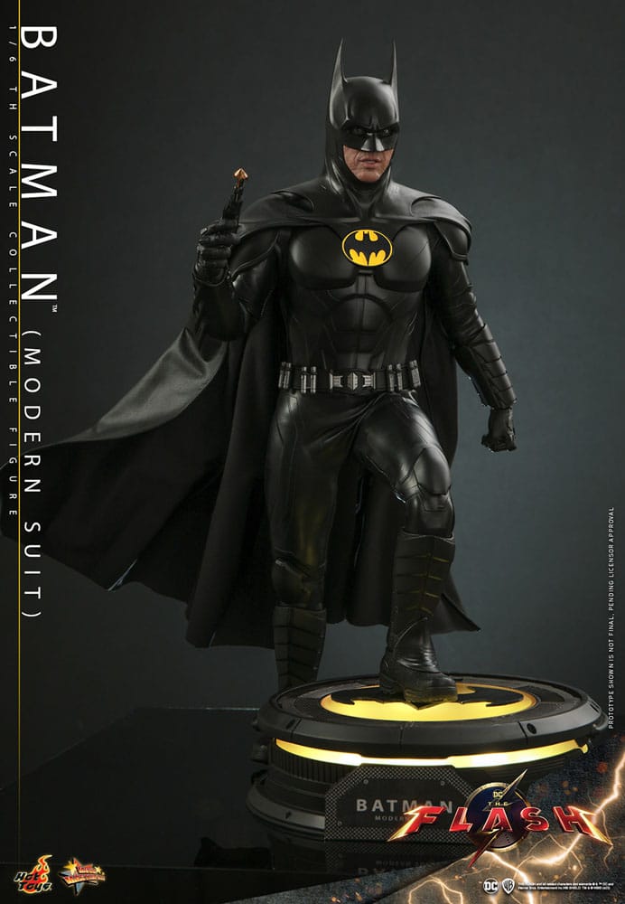 The Flash Movie Masterpiece Action Figure 1/6 Batman (Modern Suit) 30 cm 4895228614636