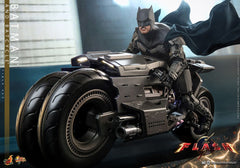 The Flash Movie Masterpiece Action Figure wih Vehicle 1/6 Batman & Batcycle Set 30 cm 4895228614322