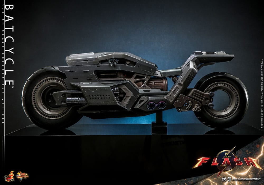 The Flash Movie Masterpiece Vehicle 1/6 Batcycle 56 cm 4895228614315