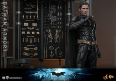 The Dark Knight Movie Masterpiece Action Figures & Diorama 1/6 Batman Armory with Bruce Wayne (2.0) 30 cm 4895228618085