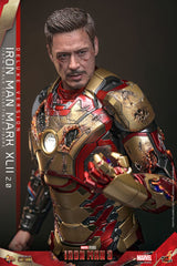 Iron Man 3 Movie Masterpiece Diecast Action Figure 1/6 Iron Man Mark XLII (2.0) Deluxe 32 cm 4895228619044