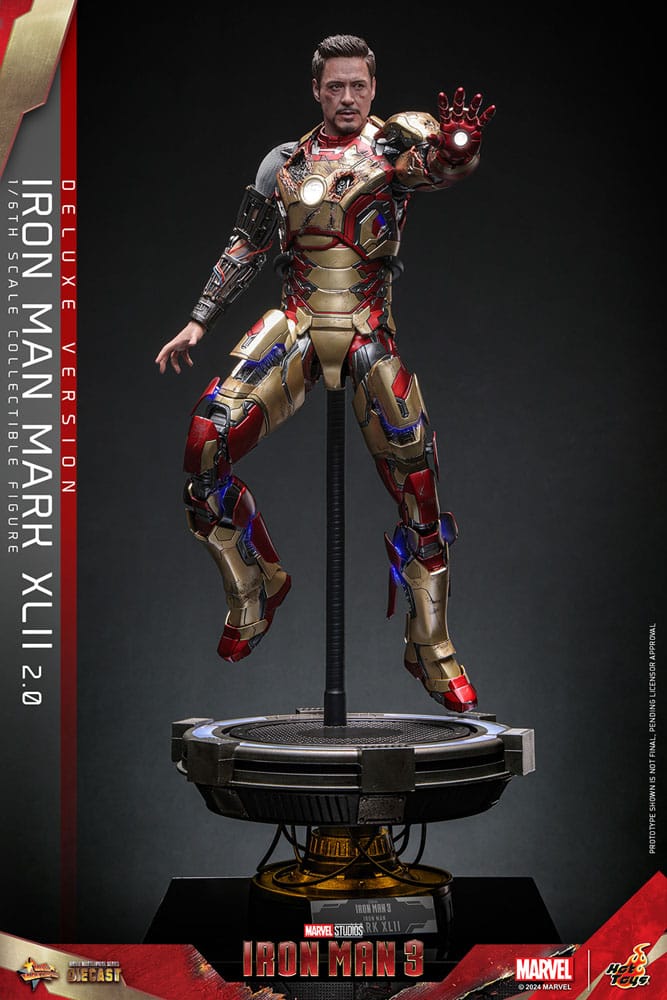 Iron Man 3 Movie Masterpiece Diecast Action Figure 1/6 Iron Man Mark XLII (2.0) Deluxe 32 cm 4895228619044