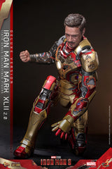 Iron Man 3 Movie Masterpiece Diecast Action Figure 1/6 Iron Man Mark XLII (2.0) Deluxe 32 cm 4895228619044