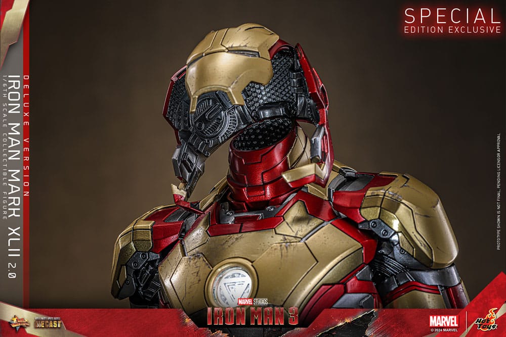 Iron Man 3 Movie Masterpiece Diecast Action Figure 1/6 Iron Man Mark XLII (2.0) Deluxe 32 cm 4895228619044