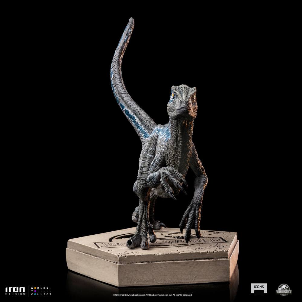 Jurassic World Icons Statue Velociraptor Blue 0618231952045