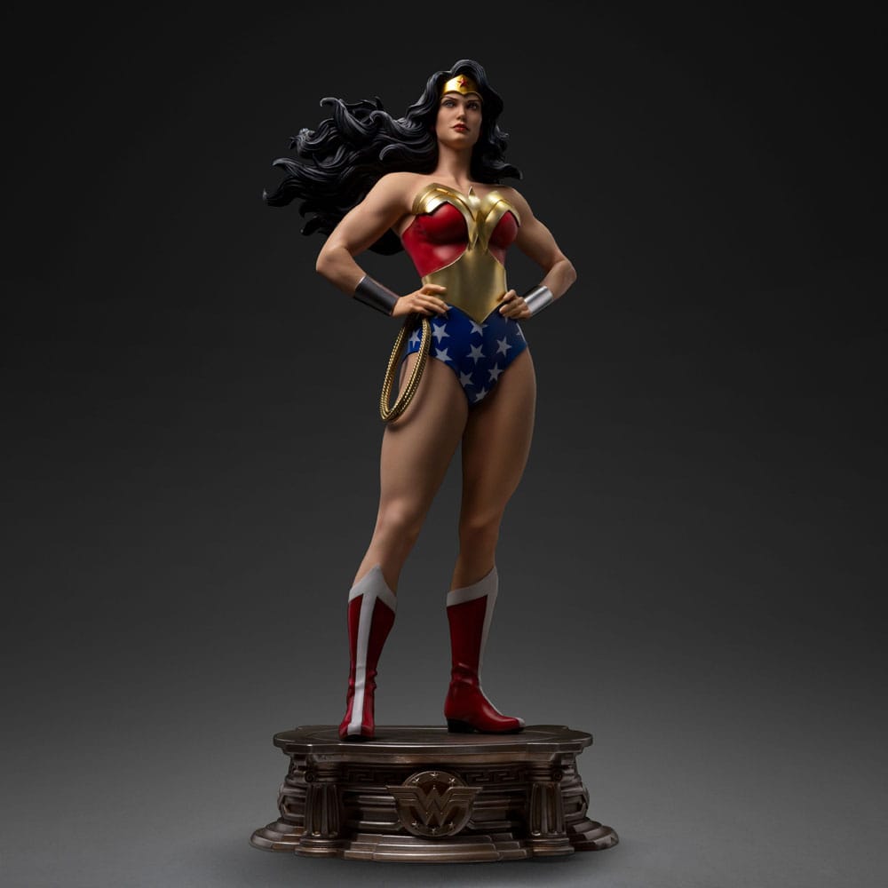 DC Comics Legacy Replica Statue 1/4 Wonder Woman 56 cm 0618231956777