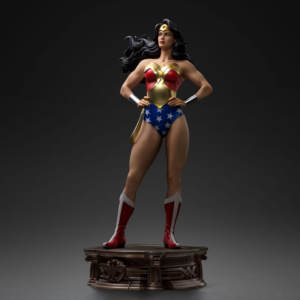 DC Comics Legacy Replica Statue 1/4 Wonder Woman 56 cm 0618231956777