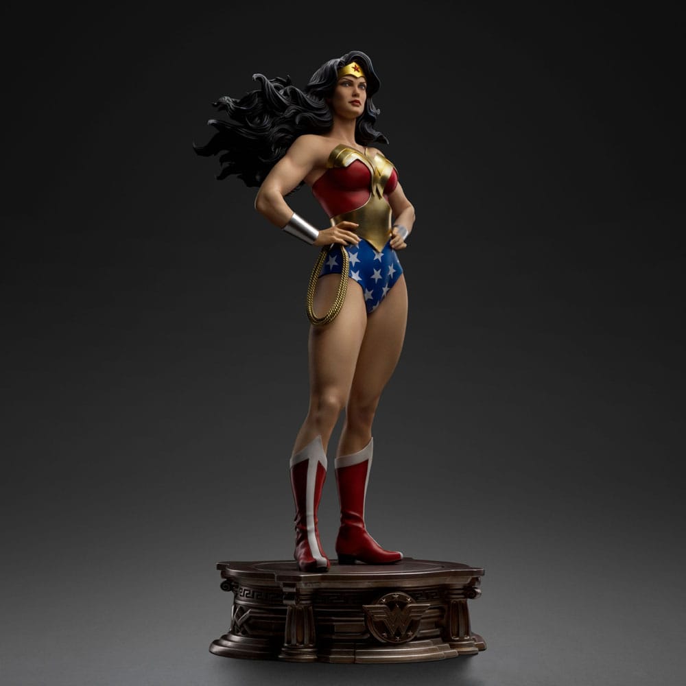 DC Comics Legacy Replica Statue 1/4 Wonder Woman 56 cm 0618231956777